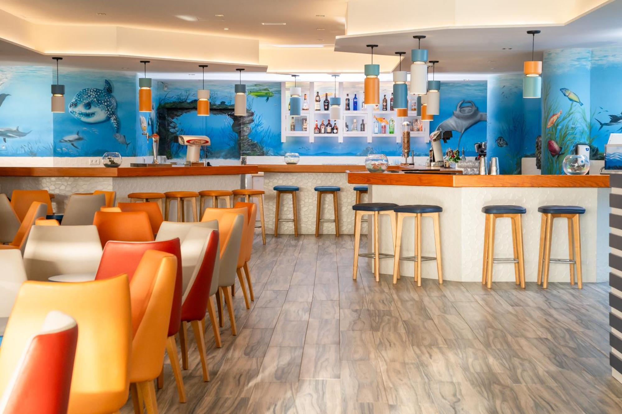 Hovima La Pinta Beachfront Family Hotel Адехе Екстериор снимка