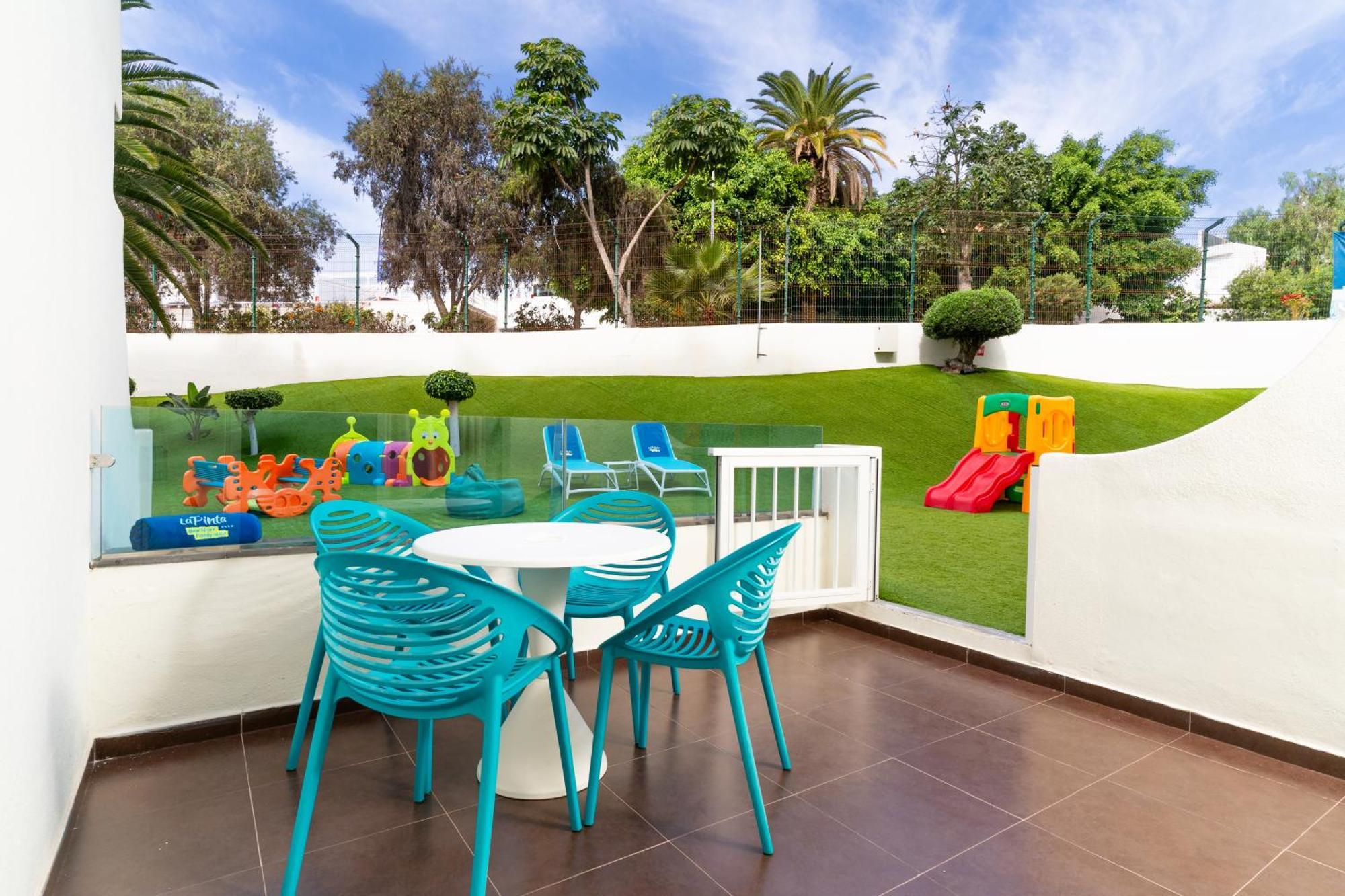 Hovima La Pinta Beachfront Family Hotel Адехе Екстериор снимка
